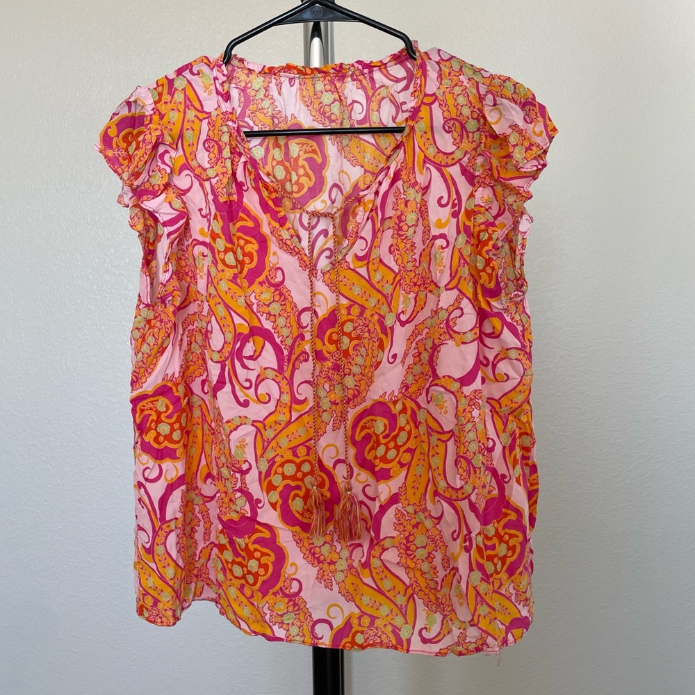 💛 3/$12 Playful Summer Blouse Ruffle Cap Sleeve Large